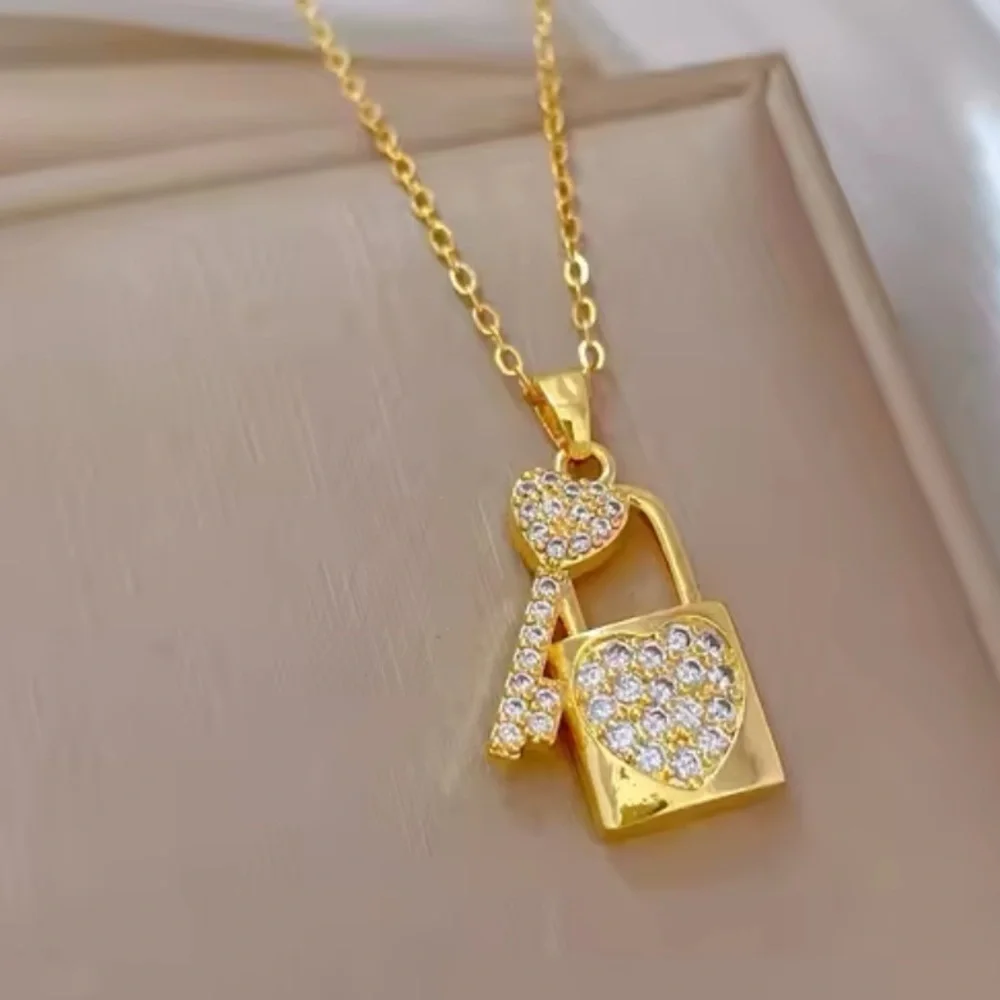 Stainless Steel Necklace Chain Lock Key Pendant